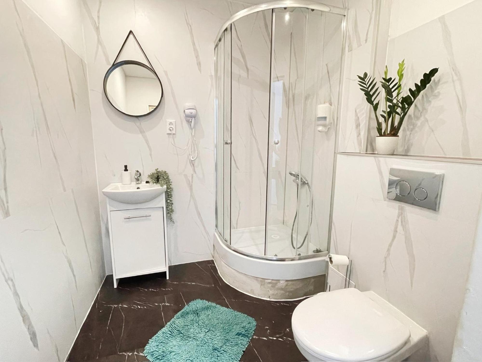 Central Apartment New Studio コシツェ エクステリア 写真